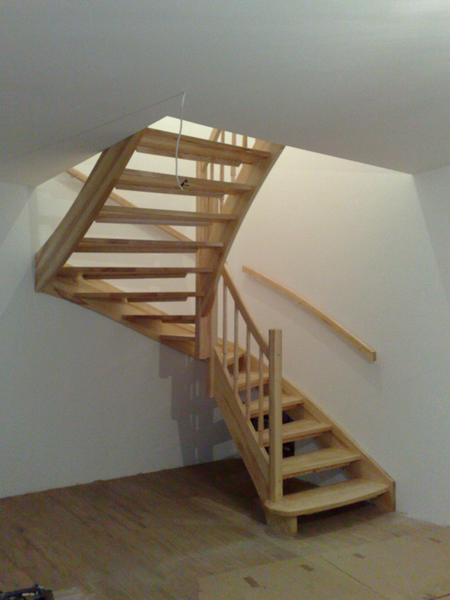 Masivne lesene stopnice
